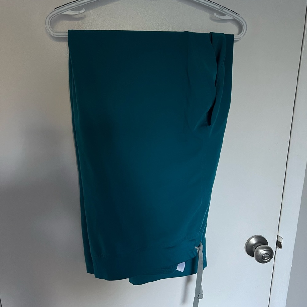 Figs Pacific Blue Kade Tall Cargo Scrub Pants